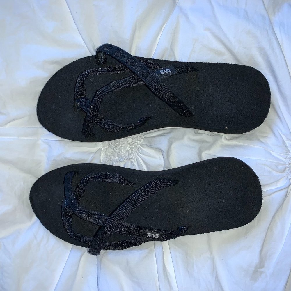 TEVA OLOWAHU PATTERNED FLIP FLOP